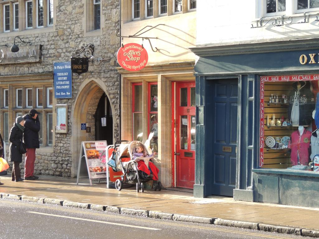 The shop where Lewis Carol bought lollies 