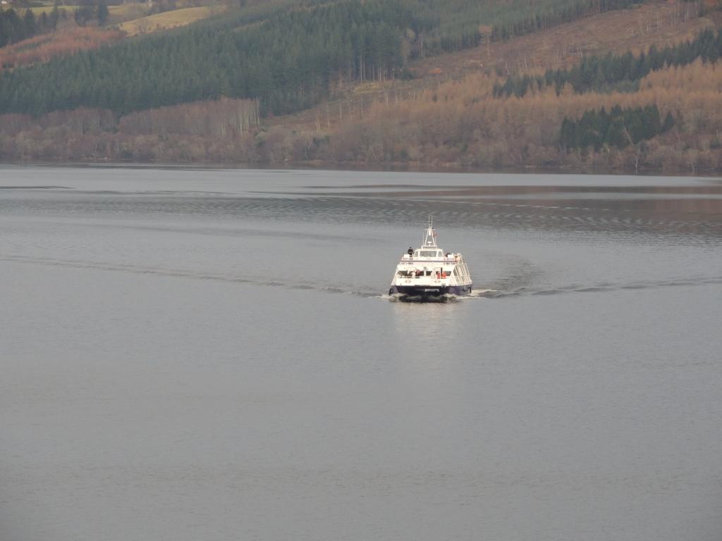 The Jacobite cruise heading to the castle