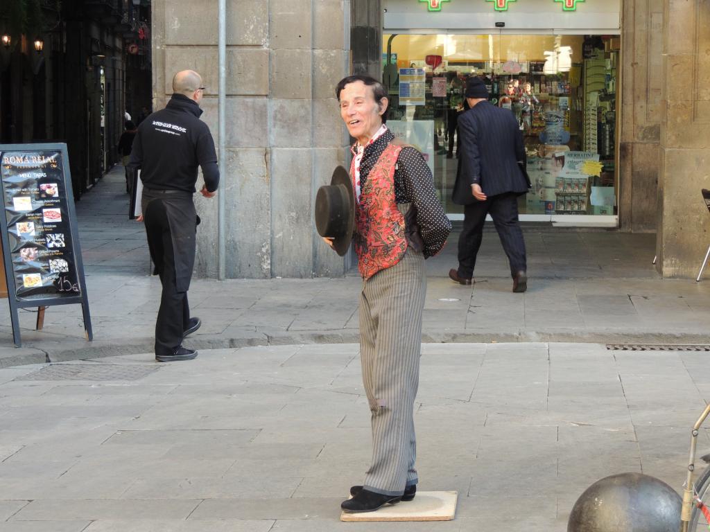 Spanish tap dancing busker