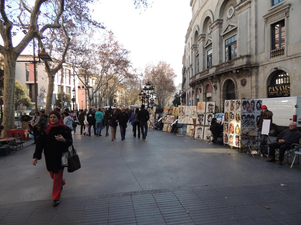 Collection of artists on La Rambla