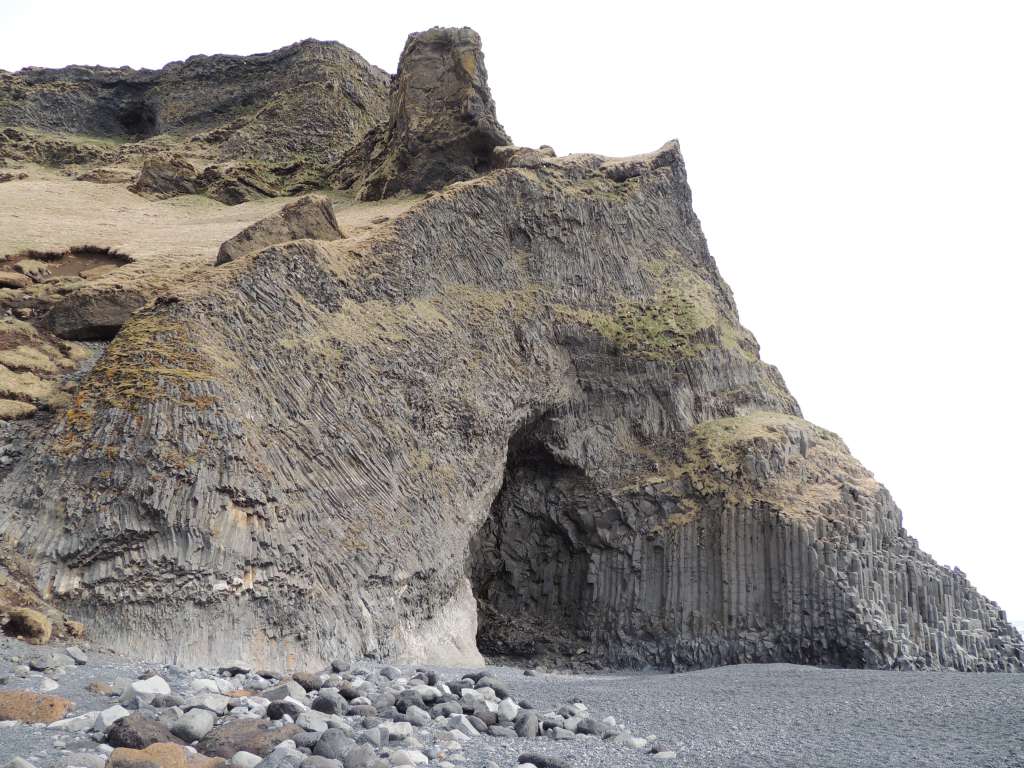 Interesting "columns" on the rocks