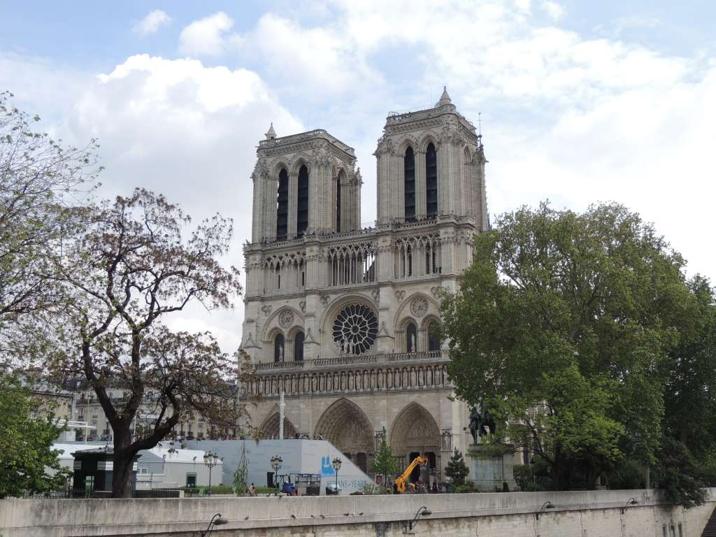 First views of the Notre Dame Cathedral