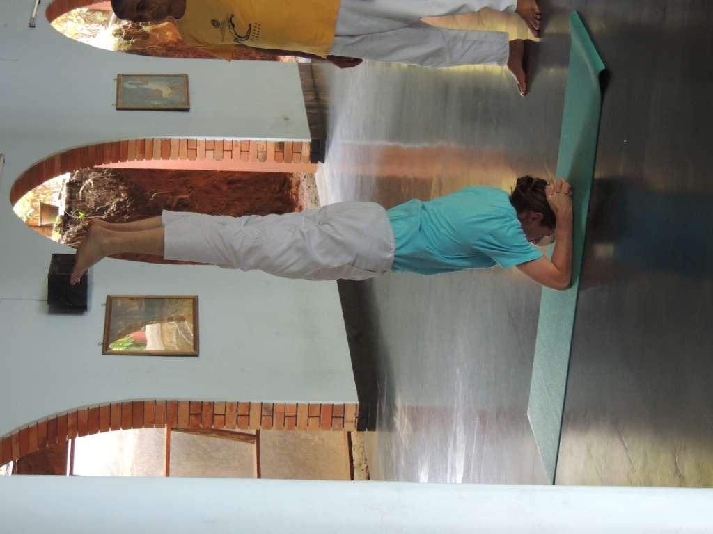 Head stand