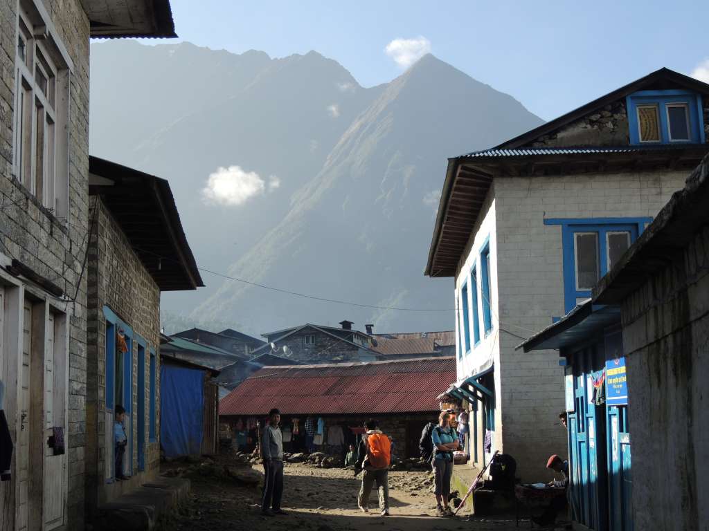 Mountains behind Lukla