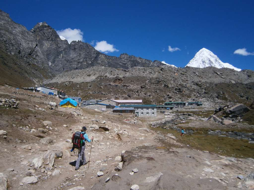 The approach to Locboche