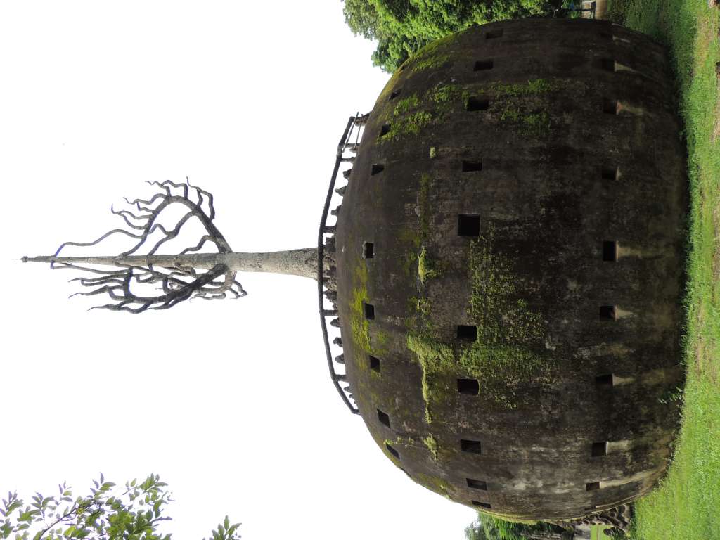 One of the big sculptures in Buddah park