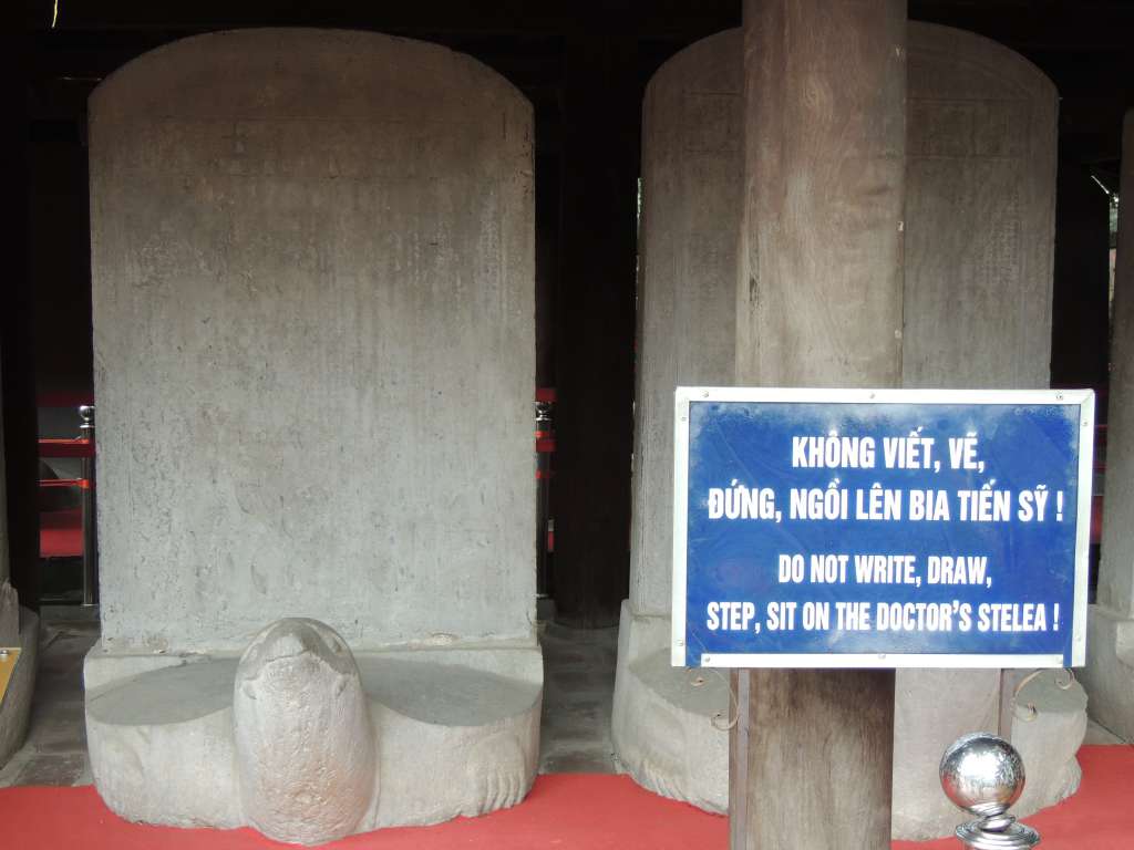 "Stele"s, inscribed are the names of the university graduates.